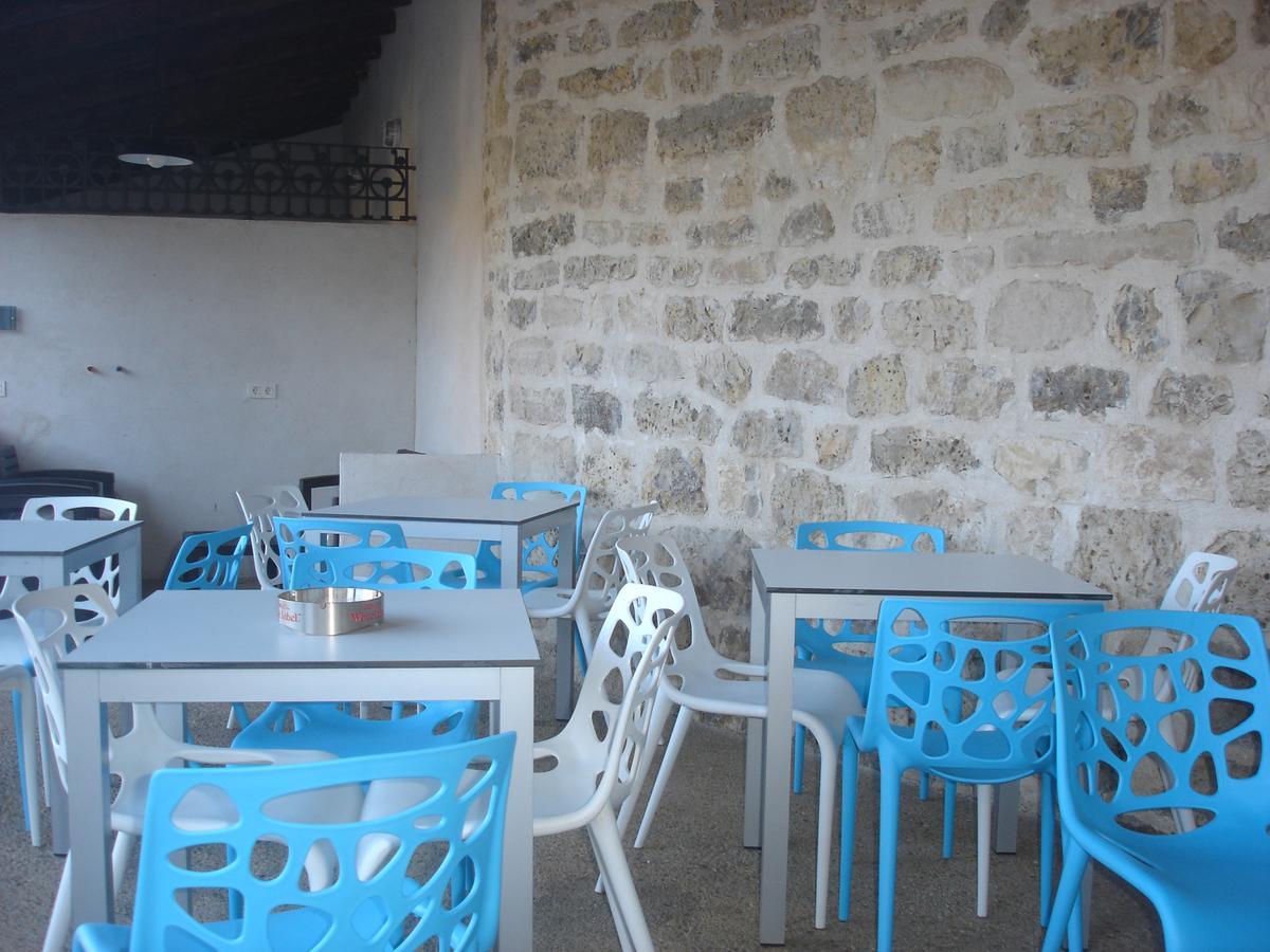 La Casa De Beli Hotel Tardajos Exterior foto